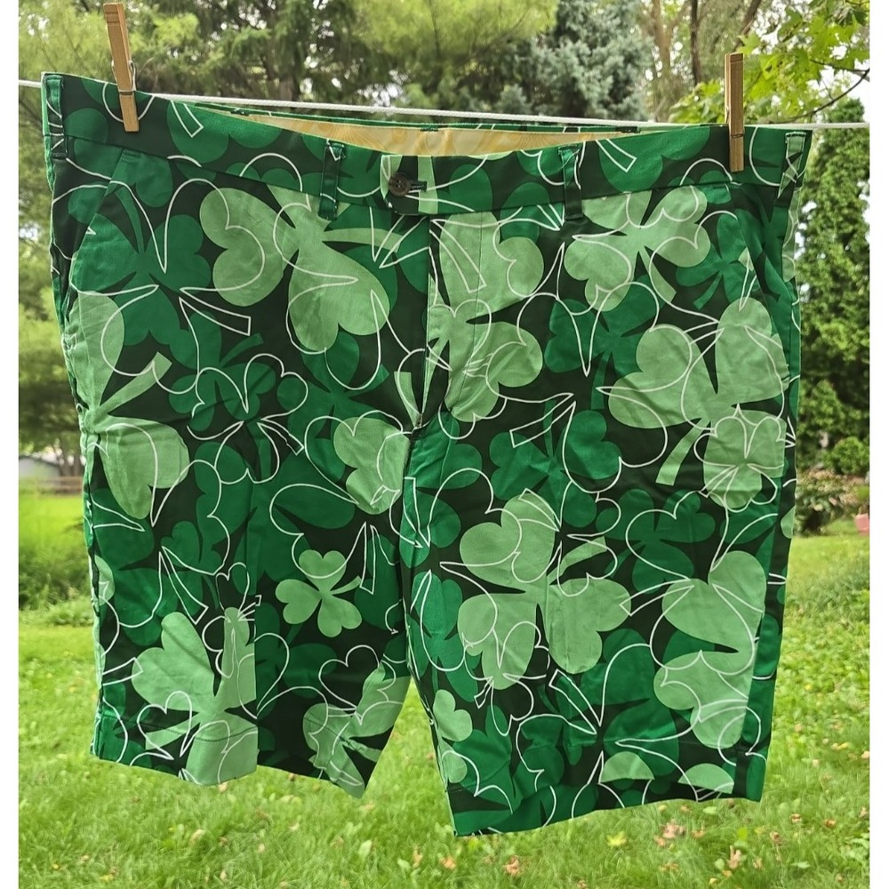 Loudmouth Shorts Mens 46 Green Clovers Lucky Print Golf Chino 10" St Patrick's